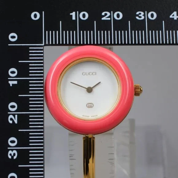 GUCCI ICONIC 14K Gold Plated LUXURY Statnent Watch - Picture 6 of 11